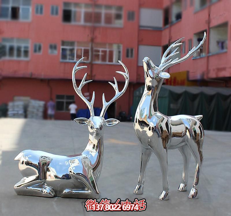 不銹鋼鏡面鹿雕塑，點(diǎn)綴公園景區(qū)