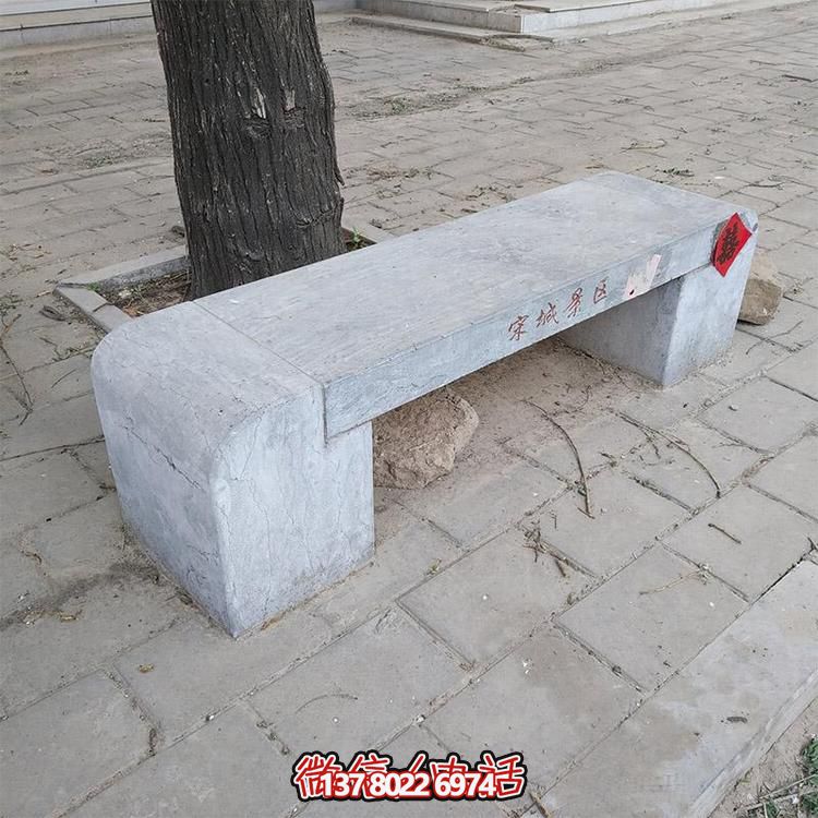 青石雕刻石凳，讓你盡情休閑