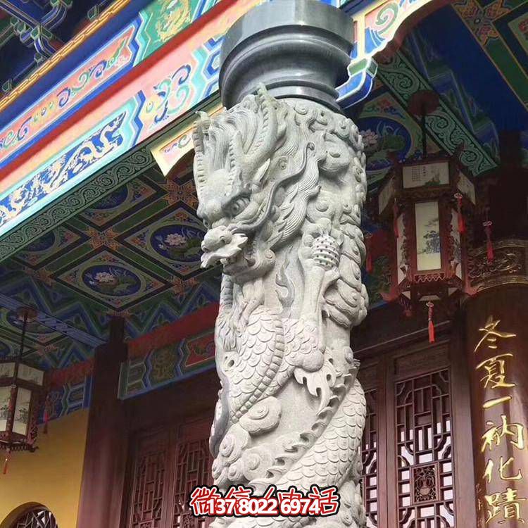 精美仿古園林，花崗巖石龍盤(pán)柱點(diǎn)綴