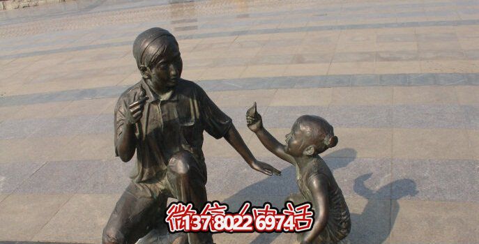 母女銅雕一次游覽公園、參與游戲、體驗(yàn)雕塑的絕佳體驗(yàn)