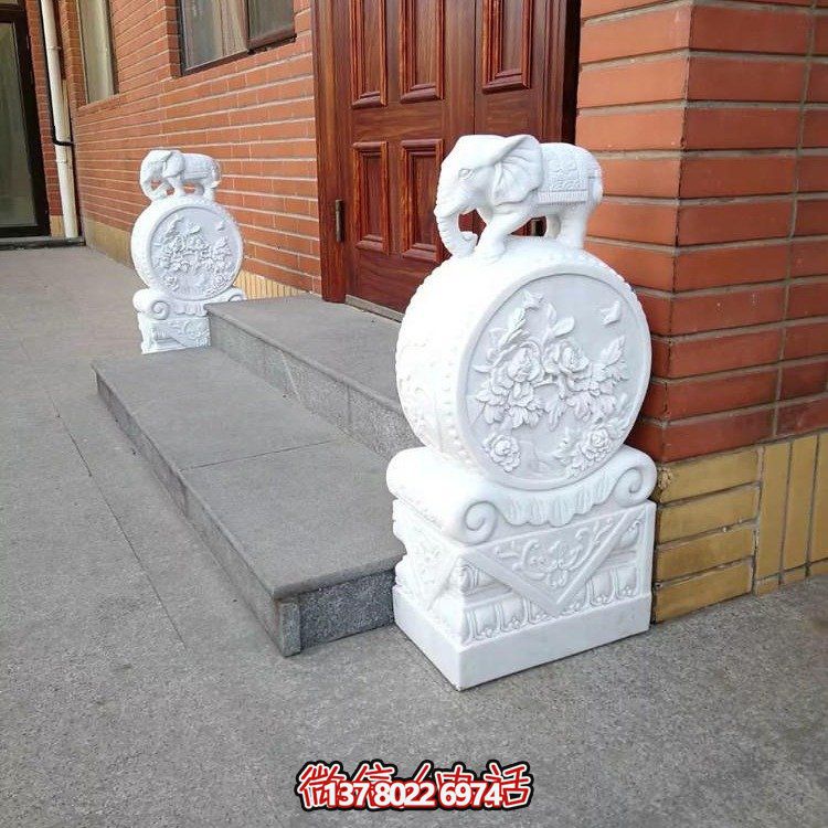 浪漫經(jīng)典，精致雕刻吉祥小象抱鼓石