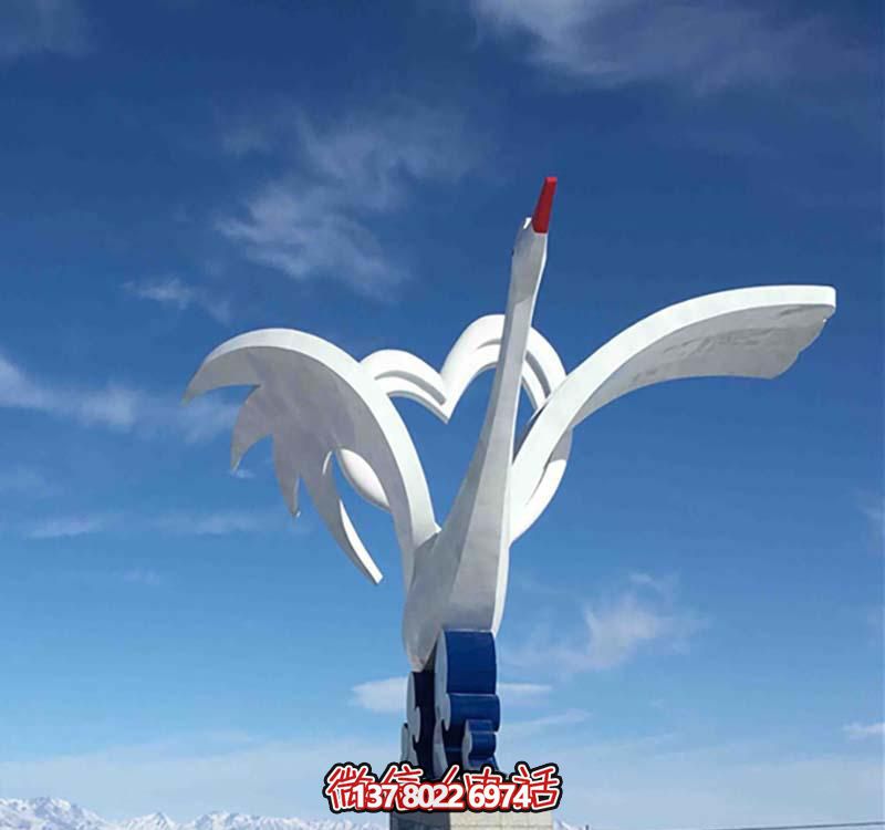 不銹鋼愛心鶴雕塑，點(diǎn)亮廣場(chǎng)創(chuàng)意之美
