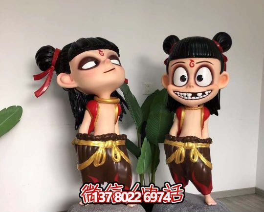 玻璃鋼哪吒雕塑精美彩繪，給景區(qū)園林增色不少