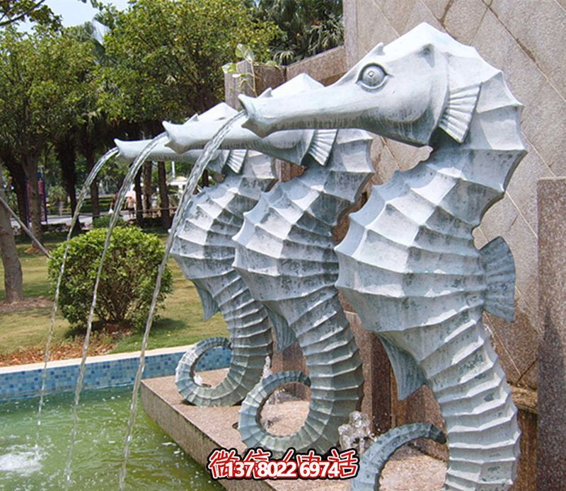 青石石雕海馬雕塑，在公園里擺放只噴水創(chuàng)意裝置