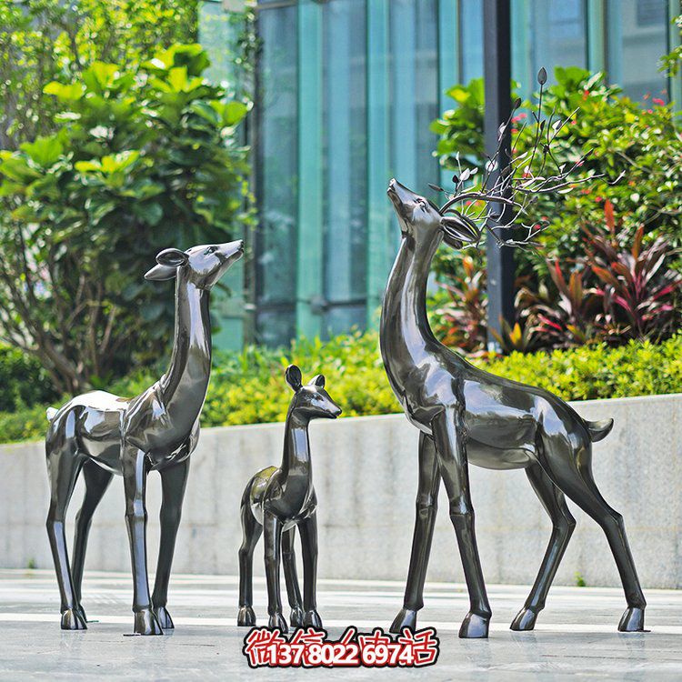 玻璃鋼制仿銅小鹿擺件，點綴戶外園林景觀