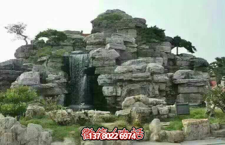 精美的景區(qū)園林，完美的假山流水?dāng)[放