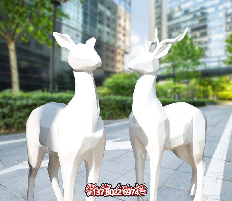 玻璃鋼梅花鹿雕塑，為你的廣場增添經(jīng)典藝術(shù)氣息