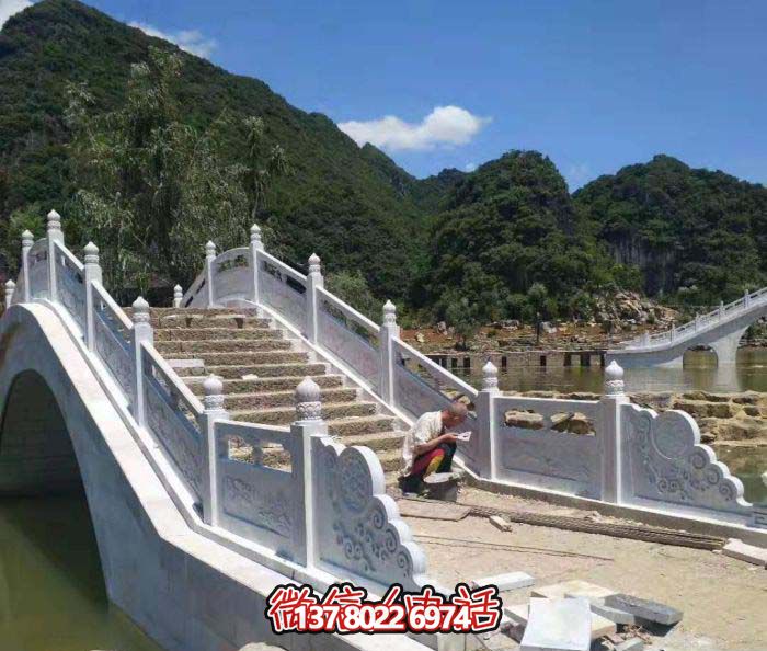 石拱橋，精美漢白玉欄桿，美景美景