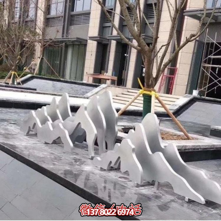 融合唯美抽象，完美裝點小區(qū)景觀的不銹鋼噴泉水池雕塑