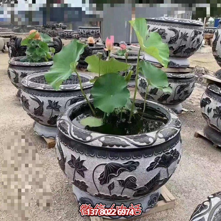 經(jīng)典荷花石雕浮雕圓形水缸，裝點(diǎn)您的庭院