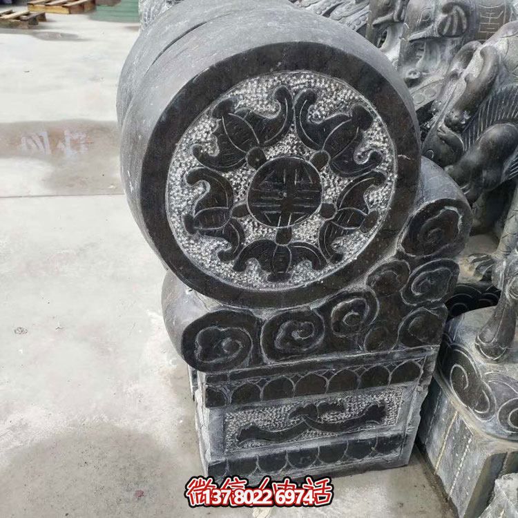 精美青石浮雕抱鼓石雕塑，點綴門口庭院