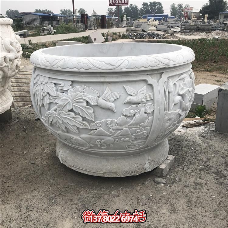 精美大型浮雕蓮花養(yǎng)魚石缸，讓你的庭院更加美麗