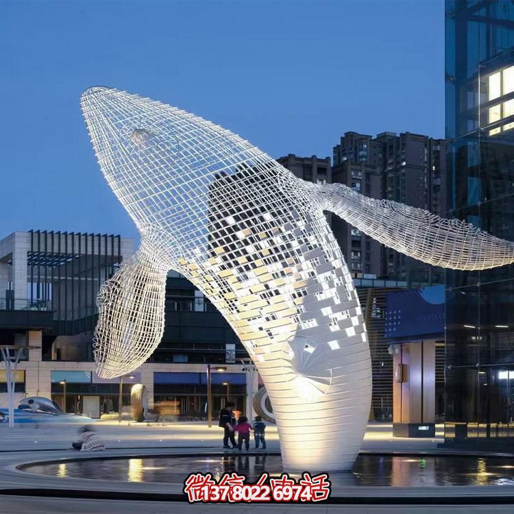 精美的大型不銹鋼網(wǎng)格鯨魚(yú)雕塑，綴點(diǎn)你的戶外空間