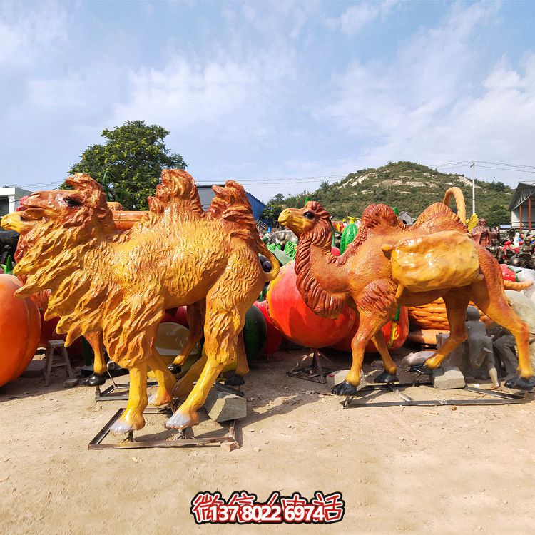 玻璃鋼駱駝雕塑，高端噴漆裝飾公園街道