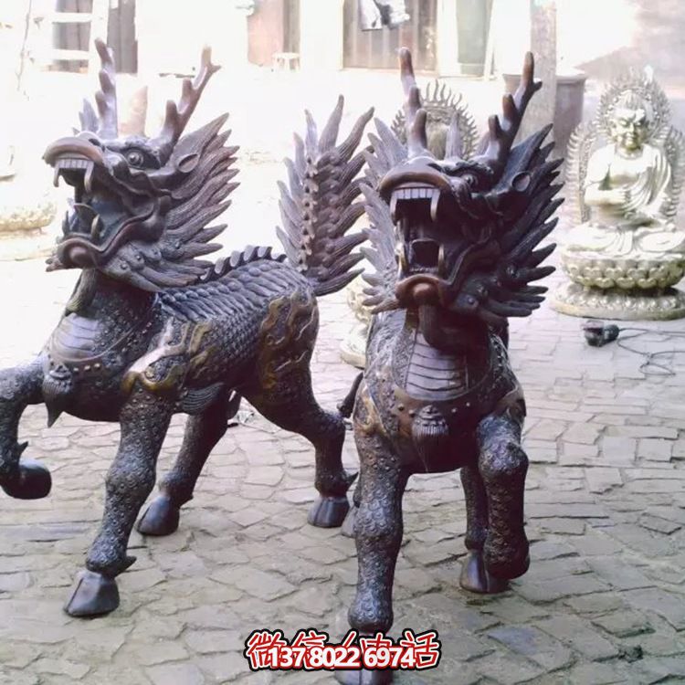 不銹鋼雕塑——精美的麒麟，奔跑、吼叫的象征