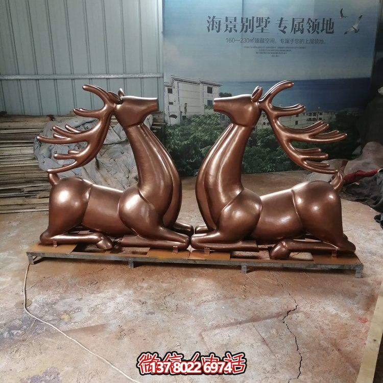 仿銅梅花鹿雕塑玻璃鋼擺件，園林景觀裝飾