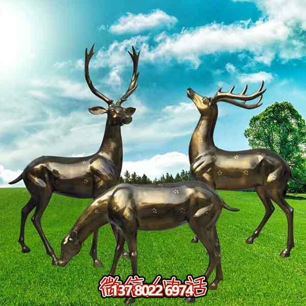 仿銅梅花鹿雕塑，裝點玻璃鋼園林