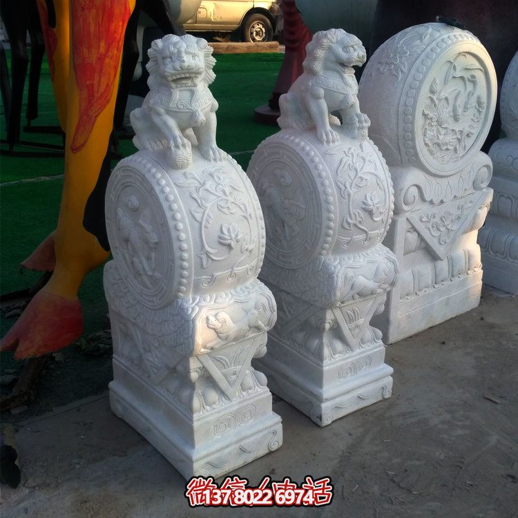 濃縮漢文化，以仿古建筑漢白玉雕塑裝點(diǎn)宮殿門墩