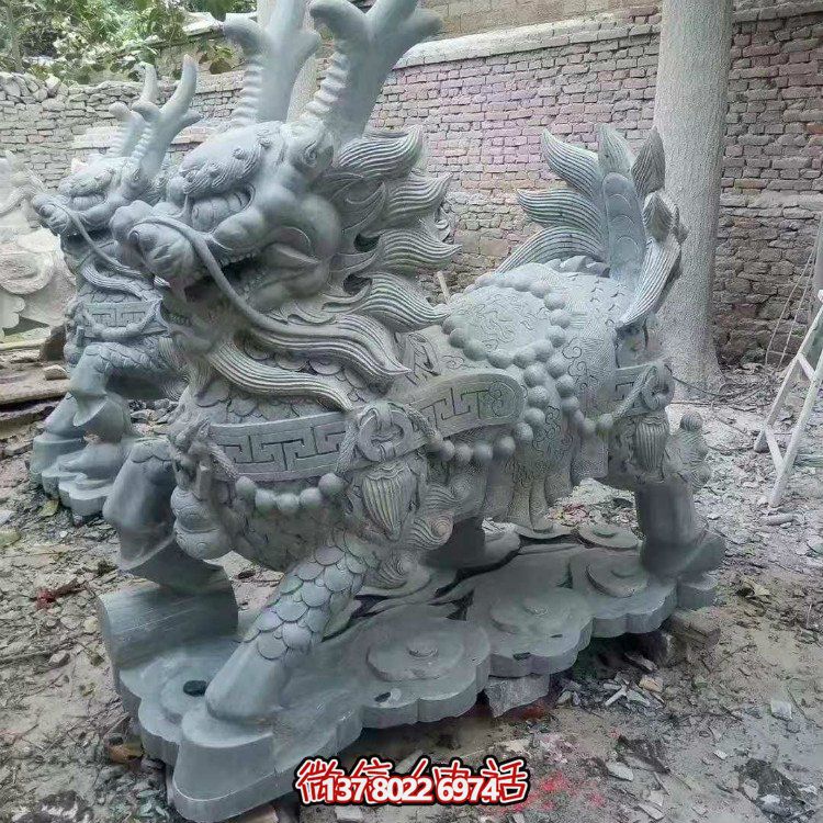 青石麒麟，吉祥神獸石雕